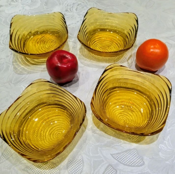 4 hand blown amber swirl, salade bowls - Picture 2 of 15